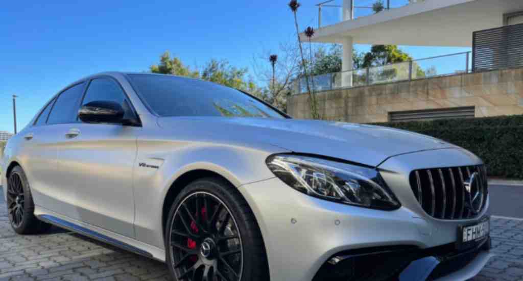 MercedesBenz C63S超低公里数15000kms 满配  2018年