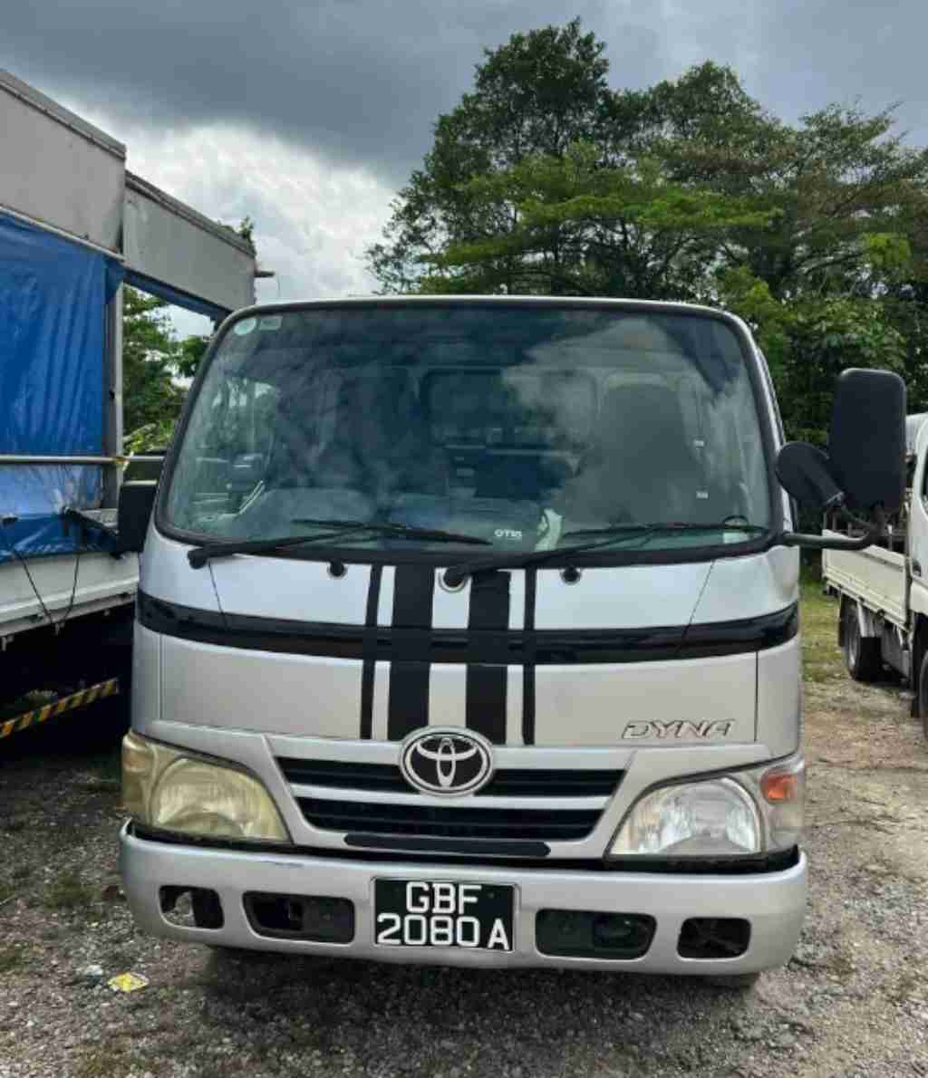 同城 卡车 二手车 出售TOYOTA DYNA 150 MANUAL