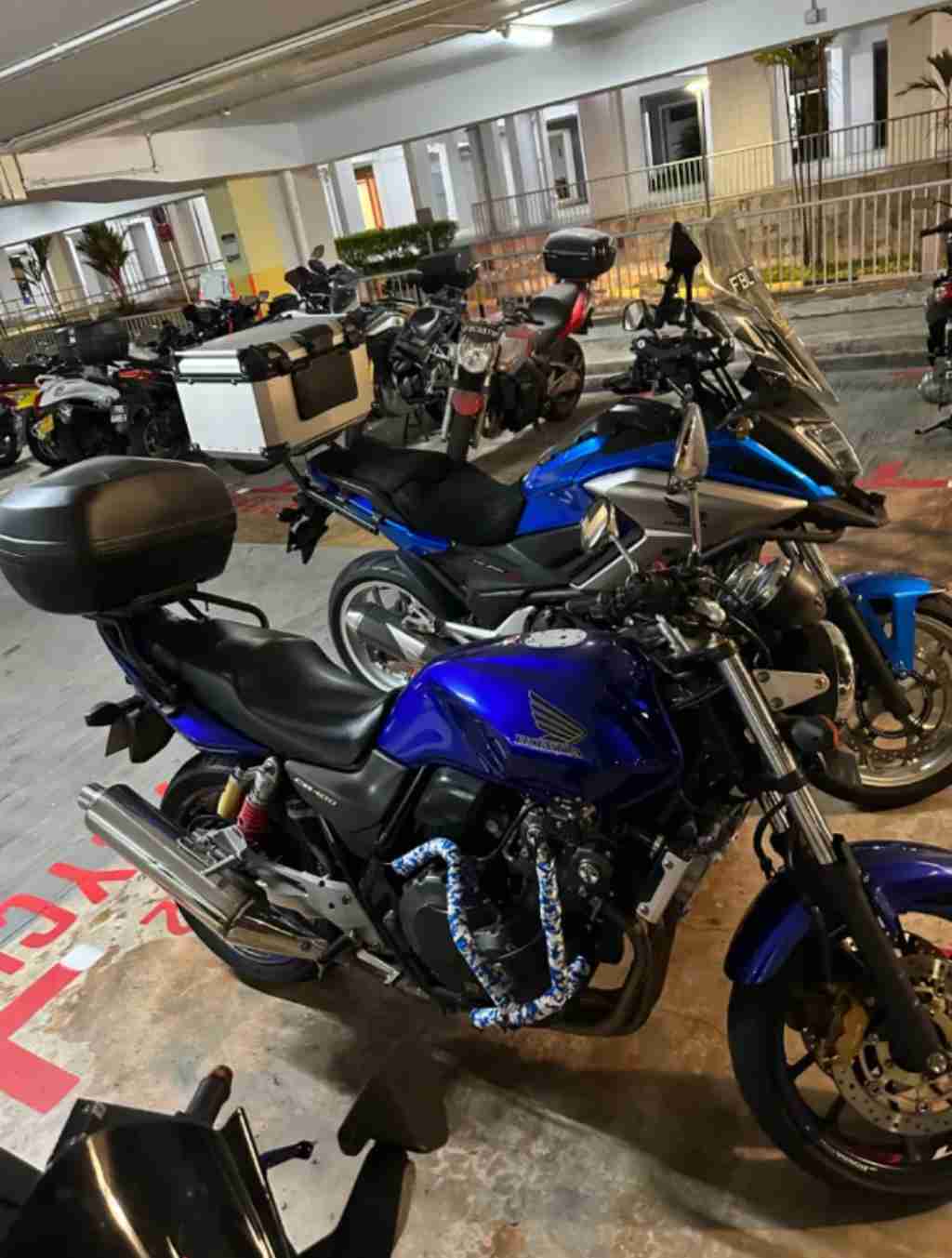 同城 其它 二手车其它 本田CB400 super four 