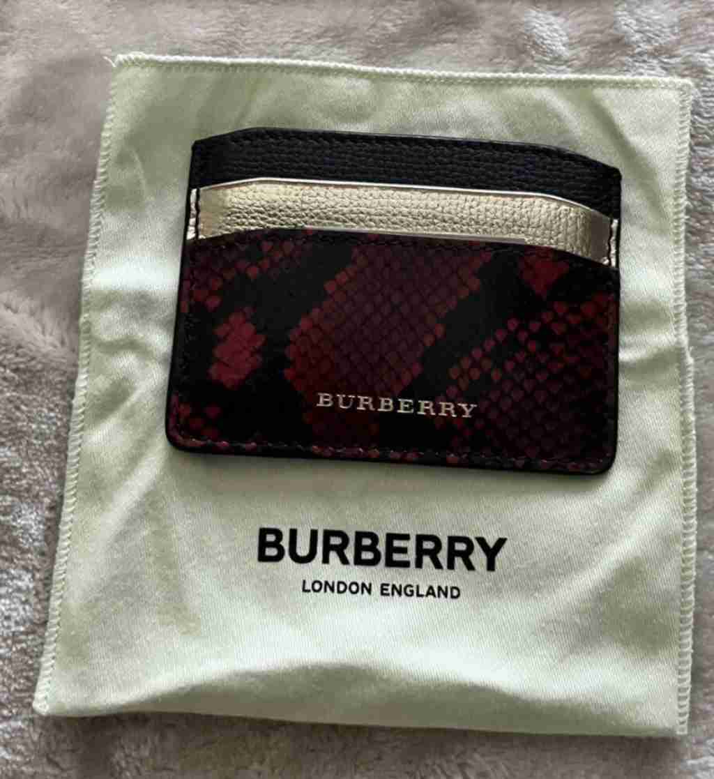 同城 衣包饰品 交易 Burberry 包包