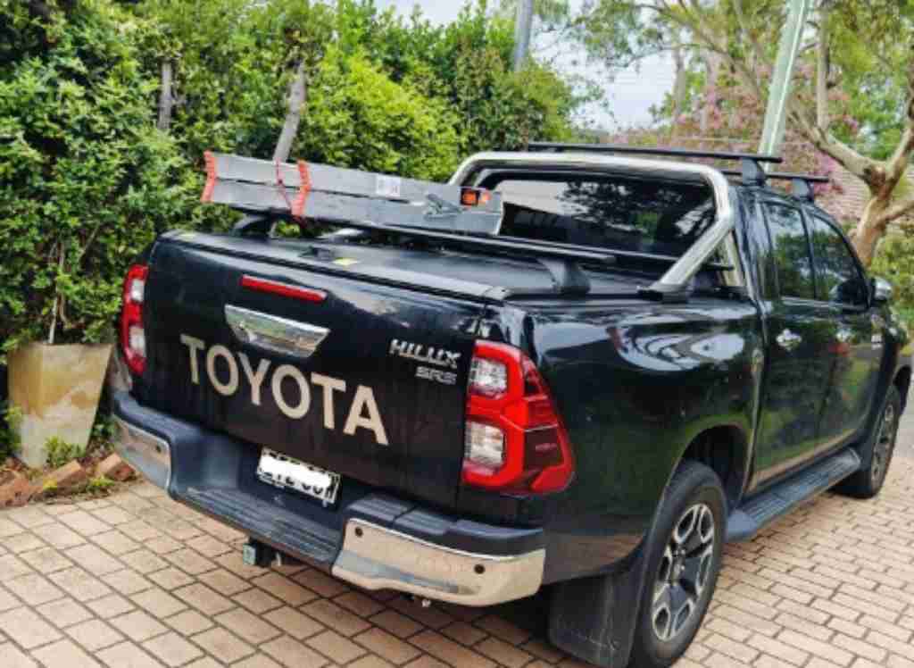 同城 皮卡 二手车 最新款 丰田 Hilux SR5 皮卡 自动 柴油 四驱 高大 帅气 61000